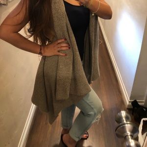 H&M sleeveless beige cardigan sweater long